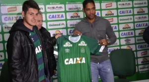 Cleber - Francieli Constante - Chape