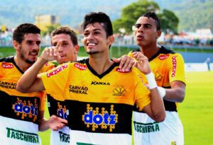 Lucca - Leonardo Zanin - Criciúma - estrelas criciúma