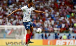 Capa - Felipe Oliveira - EC Bahia - jogadores com melhores números de cortes por partida na Série B 2022
