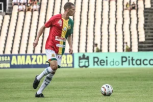 Joécio Samapaio Corrêa - Ronald Felipe-SCFC - Jogadores mais veteranos que disputarão a Série B 2023; conheça