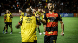 Rafaek Thyere - Rafael Bandeira - SCR - jogadores com melhores números de cortes por partida na Série B 2022