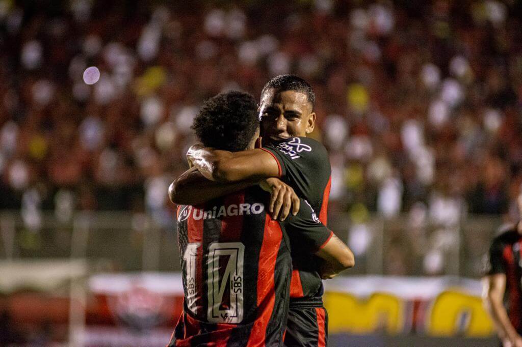 SÉRIE B: Guarani segue em alta e Vitória mantém liderança