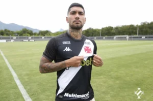 Yuri Lara - Rafael Ribeiro - Vasco - jogadores com melhor média de desarmes Serie B