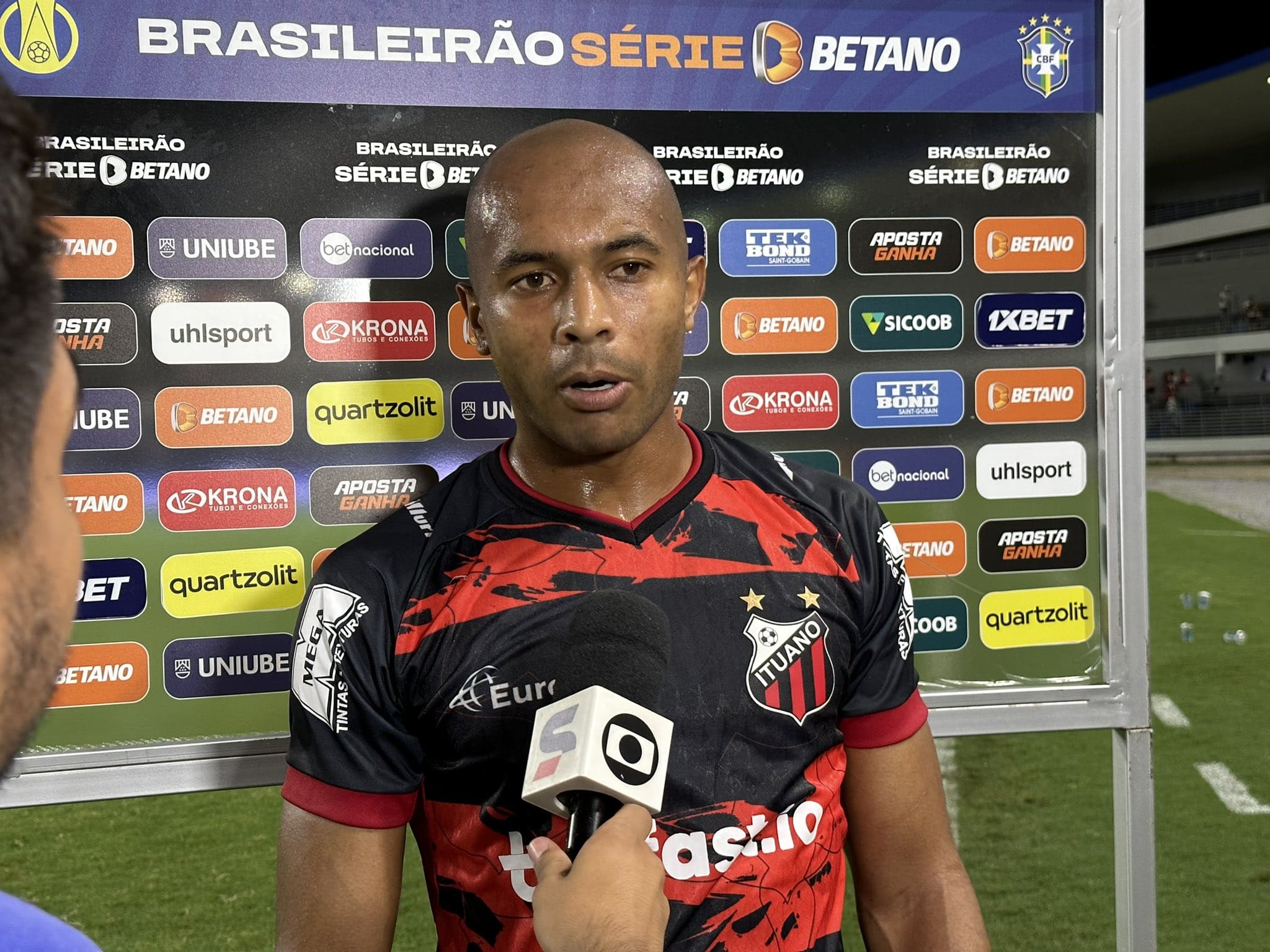 Em jogo de quatro gols, CRB e Ituano ficam no empate no Rei Pelé