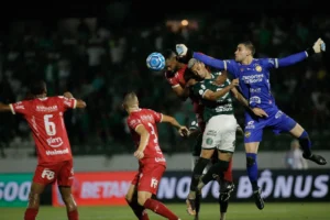 Guarani arranca empate nos acréscimos contra o Vila Nova