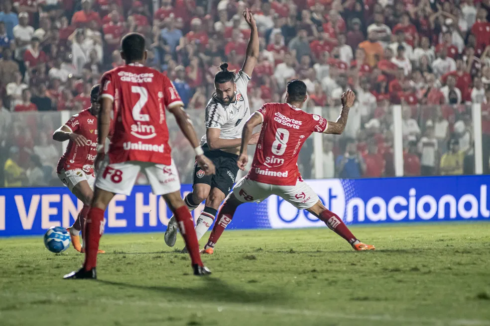 Vila Nova x Ceará: horário e onde assistir ao vivo o jogo pela Série B do  Brasileirão