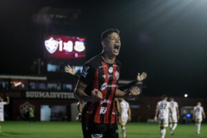 Camutanga - Principais jogadores do Vitória - Foto Victor Ferreira