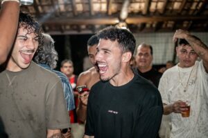 Jogadores, diretores e familiares comemoram título do Vitória - Foto Victor Ferreira ECV (6)