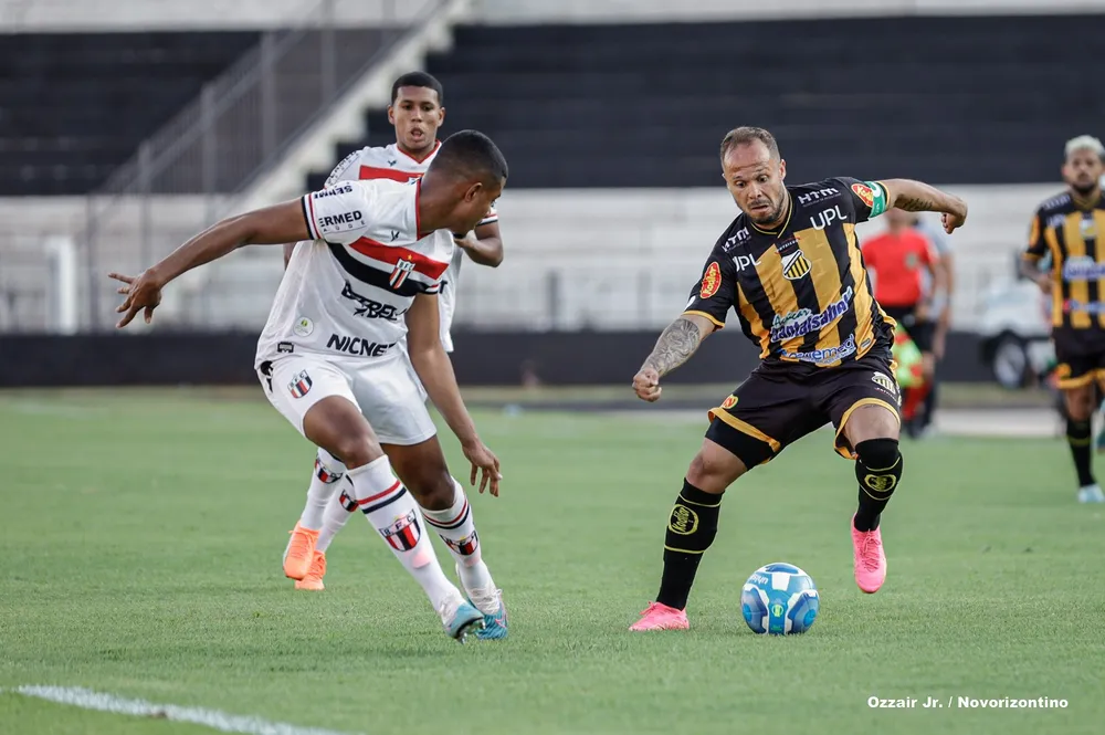 Botafogo-SP renova contrato de três jogadores para 2024, botafogo-sp