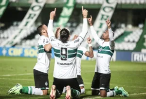 Quantas vezes o Coritiba jogou a Série B?