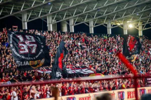 Quantos torcedores tem o Goiás - Atlético-G - Foto Fotografa Simone Divulgação ACG_Easy-Resize.com