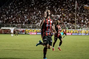 Quem foi o campeão da Série B em cada ano Veja a lista atualizada 2023 - Léo Gamalho - Foto Victor Ferreira ECV_Easy-Resize.com