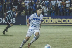 Guto Coritiba x Águia - Foto John Wesley Águia de Marabá