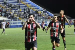 Matheus Barbosa - Maciel - Foto Luiz Cosenzo Agêcia Botafogo